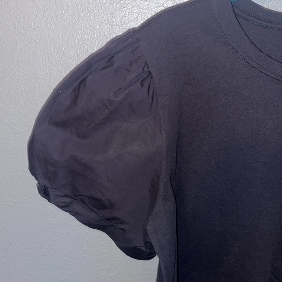 🍉 NWOT Women’s Medium Black GAP Shirt - Picture 2 of 5